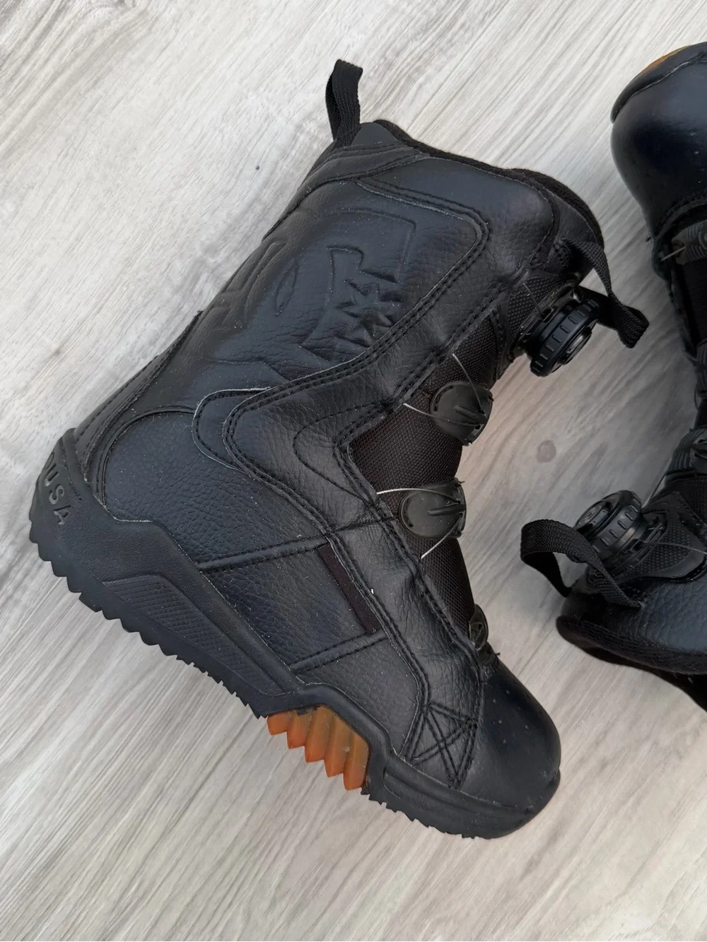 DC Emblem Youth Boa Blem Snowboard Boots